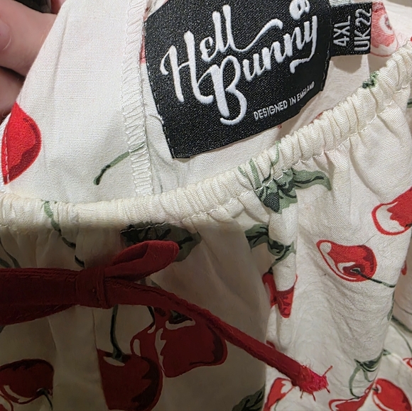 🍒 Hell Bunny White Blouse with Red Cherry Pattern - Picture 5 of 7